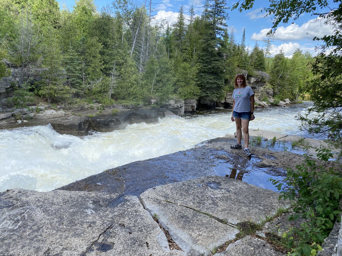 DirtRdTraveller's tweet photo. Great day out and about in @Renfrewcounty doing a bit of @geocaching and shooting #waterfalls! 
Serendipitously, we ran into @AndiMarcus while trying to find the owner of a #HighlandCattle bull that seemed a little #TiedUp 
@OnHighlands @CanonCanada @HenrysCamera https://t.co/fWJOPpybBE