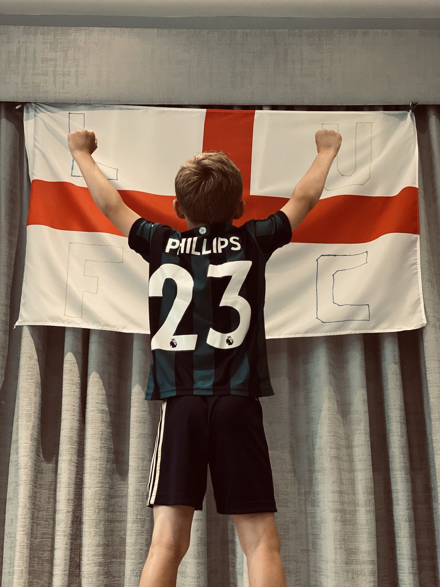 mrs_young24's tweet photo. @LUFC He’s magic! https://t.co/cPAnFgLQxq