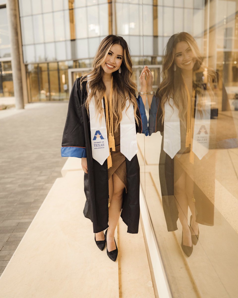 Haven’t posted my work on here in a while but I finally updated my website (link in bio) and I’m taking clients and bookings!! I’m a DFW photographer specializing in weddings, graduations, and creative studio shoots!! I’m looking to expand my portfolio so hmu for work pls🥺❤️
