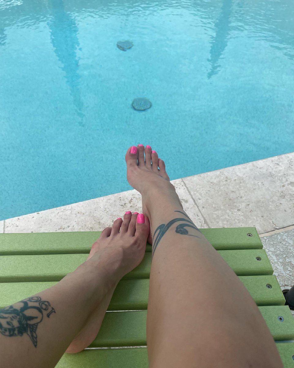 prettylatinatoe's tweet photo. #toes #prettytoes #feet #prettyfeet #redtoes #toesinsandals #feetinsandals #cutefeet #cutetoes #sexyfeet #sexyfeetporn #sexyfeetandtoes #feetpicsforsales #feetpics #feetfetishcommunity #toesfetish #toefetishnation #feetofig #softfeet #softtoes #toesinpantyhose #FOOTFETİSH https://t.co/HiIZ64BaS4