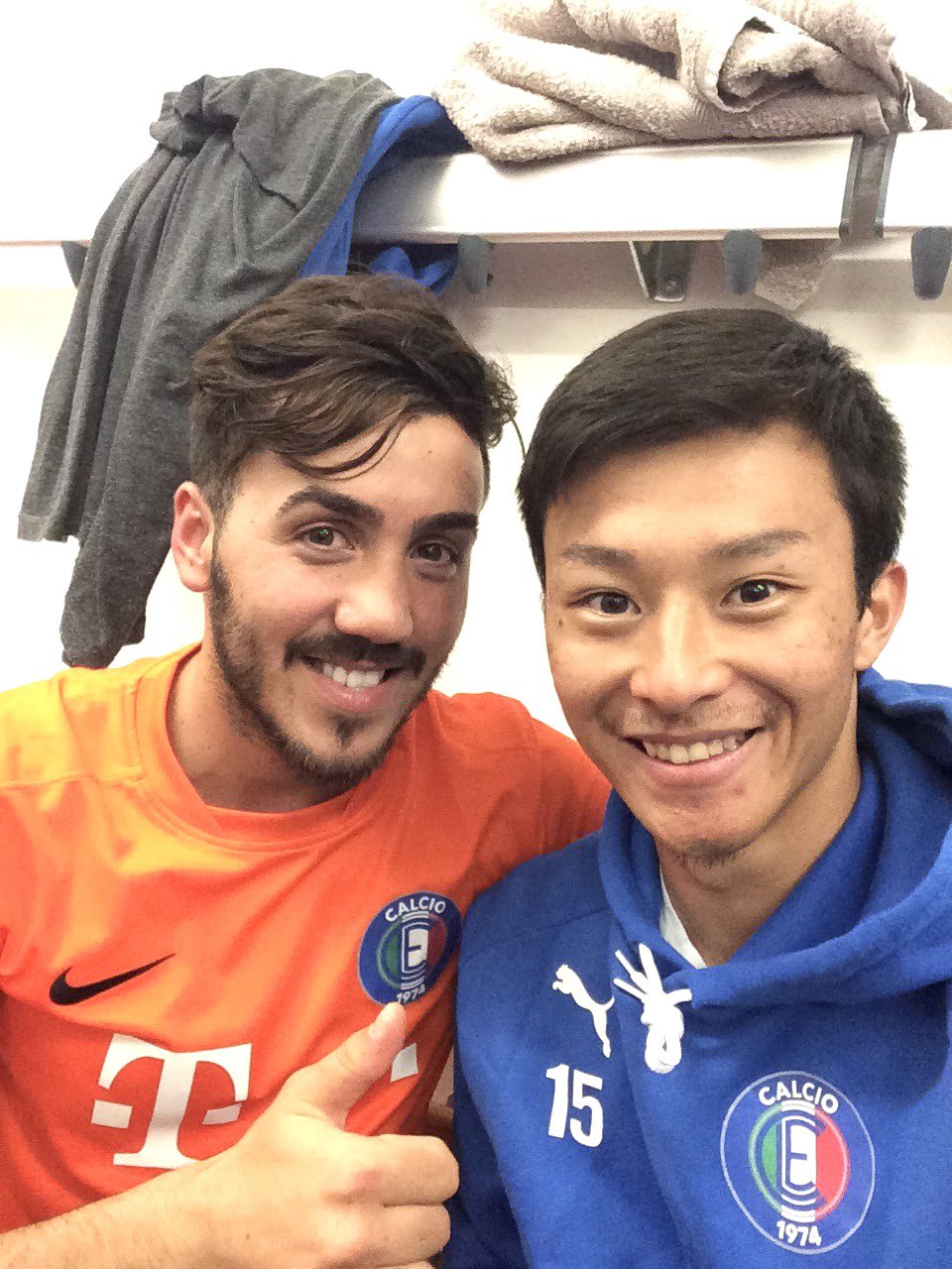 野村 良平 Shibuya City Fc選手会長 ドイツにいるときイタリアが好きすぎて イタリアにルーツがあるクラブに入った イタリア トルコ ギリシャ アルバニア人などがいて個性的で楽しかった 練習ではよく削り合いになるからそのまま練習終わったり笑 1