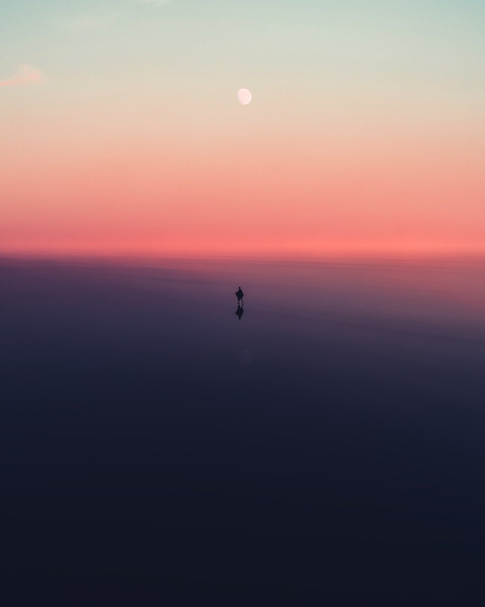 jstngraphics's tweet photo. 🌙 https://t.co/QJCNMg9LdG