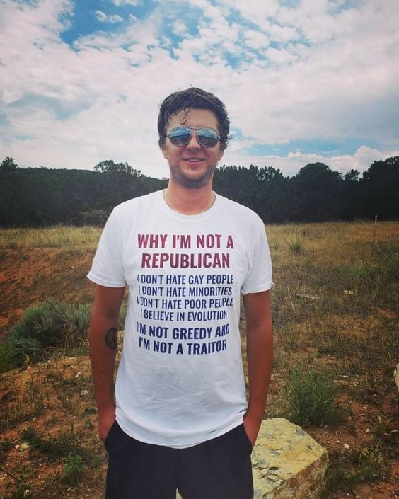 rbisrb's tweet photo. Shirt of the Day... https://t.co/7MB0w9aDGe