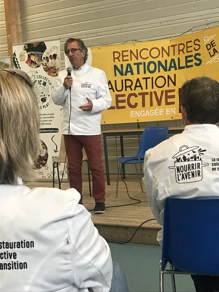 Journées passionnantes et constructives à Fougères lors des rencontres nationales de la restauration collective avec la SCIC nourrir l’avenir les producteurs bio et les parents d’élèves # bretagne #alimentation #Relaisetchateaux