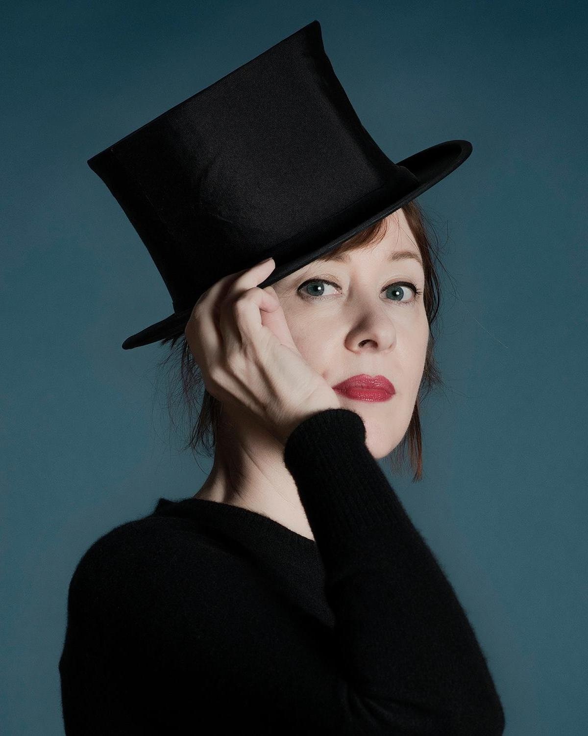 Happy birthday, Suzanne Vega 62 