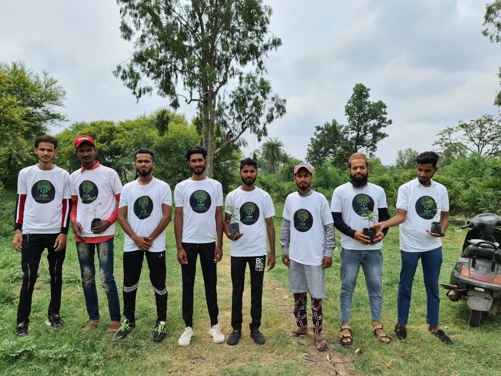 SohailHashmi851's tweet image. आज भोपाल में #Teammajliswelfearsocity और #Nationalaid द्वारा #Currytree लगाएं गए
ये पोधा दिल की बीमारियों के लिए लाभदायक होता है #SundayThoughts #savetrees40000
@TheTahqeeq @greenplanet