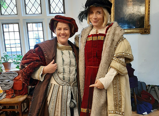 KeepCalmFannyOn's tweet image. If you&apos;re @OxfordFoodSymp this weekend and up early* then I&apos;m talking about all these things at 9am BST - grab your coneys/conies, or even your codpieces if you have some handy, and come join me! #TelevisionFoodHistory #FoodAndImagination #OxfordFood21 

*or late, depending🌏