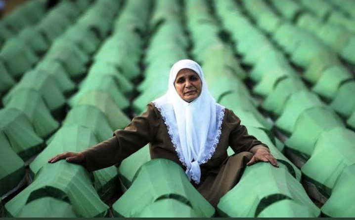 Asla unutulmaz yıllar geçse de
Ben mısır'dan trakya'ya soyu olan bir Osmanlı kadınıyım ve asla unutmayacağım
#SrebrenitsaAğlıyor 
#Srebrenitsakatliamı 
#Srebrenica26