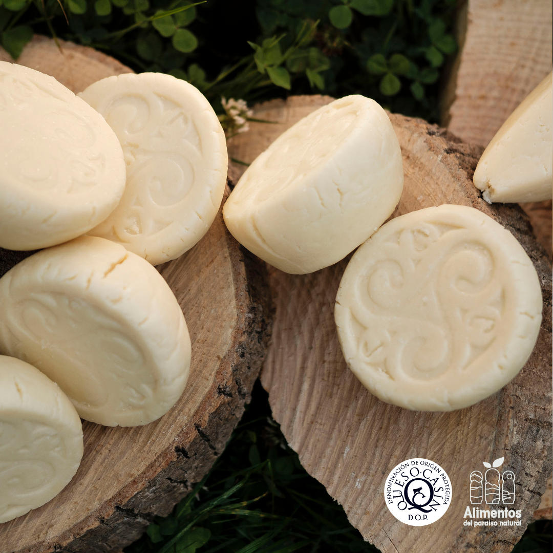 CasinQueso's tweet photo. Delicado a la vista. Potente al paladar.
Así es nuestro #QuesoCasín 💚
#Queserías #QuesosDOP #AlimentáisNuestraVida #TuOrigen #Tradición #AlimentosDelParaíso
#AsturiasParaísoNatural https://t.co/oj2718eQx2