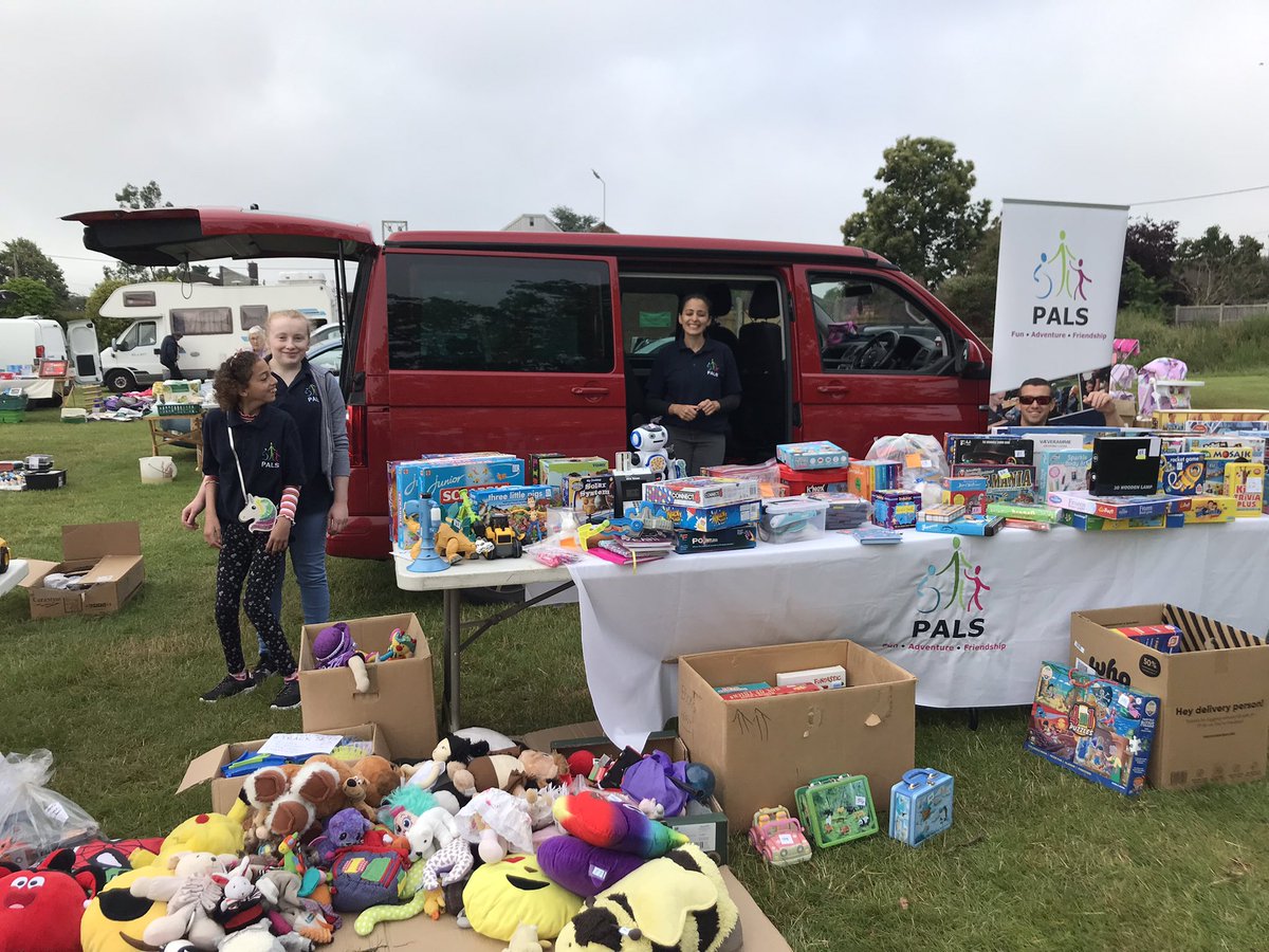 We’re at the car boot sale in Thatcham today, come and join us for some bargain hunting! #smallcharity #bargains #carboot