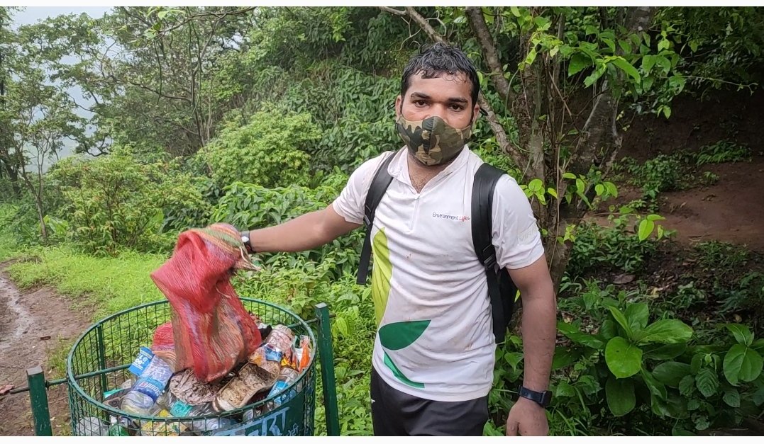 dharmeshbarai's tweet photo. Trek Initiative🌱
Trekkers please use dustbin or carry your trash along with while departing from the trek.
Hope our small return journey activity of cleaning trekking routes will inspire more trekkers
#MoutianMatters
@HelloMTDC @AUThackeray @ParveenKaswan @mumbaimatterz @teriin https://t.co/CB5kBMGG9m
