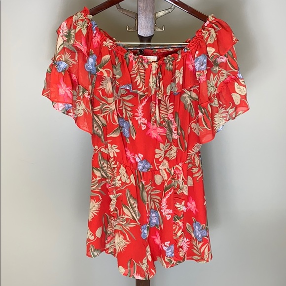 sharingposh's tweet photo. So good I had to share! Check out all the items I'm loving on @Poshmarkapp from @urposhmarkmama #poshmark #fashion #style #shopmycloset #wayf: https://t.co/YT45xjEzod https://t.co/YkGpezVRT3
