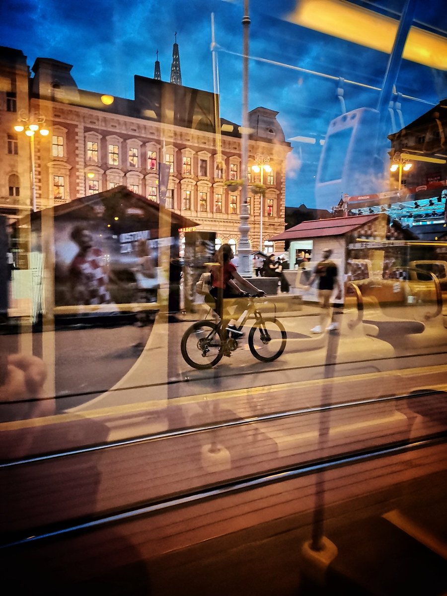 milancekic's tweet photo. Wheels of chaos. (ZG2021)
#Zagreb #streetphotography #streetphoto #streetphotographer #photography #photograph #photo #500pxrtg #street #streetstyle #PHOTOS #photooftheday #urban #urbanphotography #happyour #BikerGirl https://t.co/2Pautas4fr