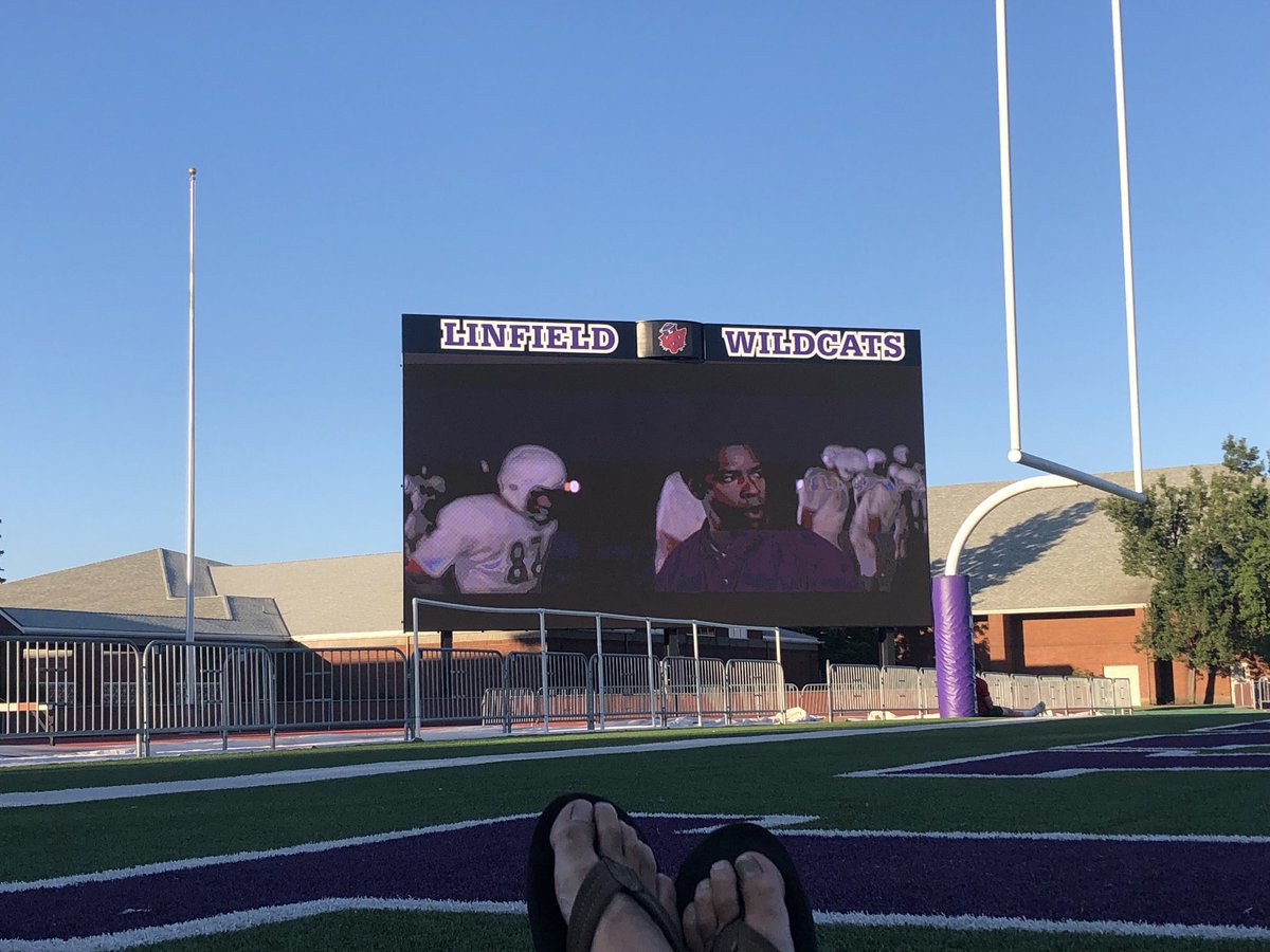 coachbelliott's tweet image. Things are just different here  ⁦@LinfieldFB⁩.  🍿 night in the Catdome for skills camp to cap a great day of getting better.