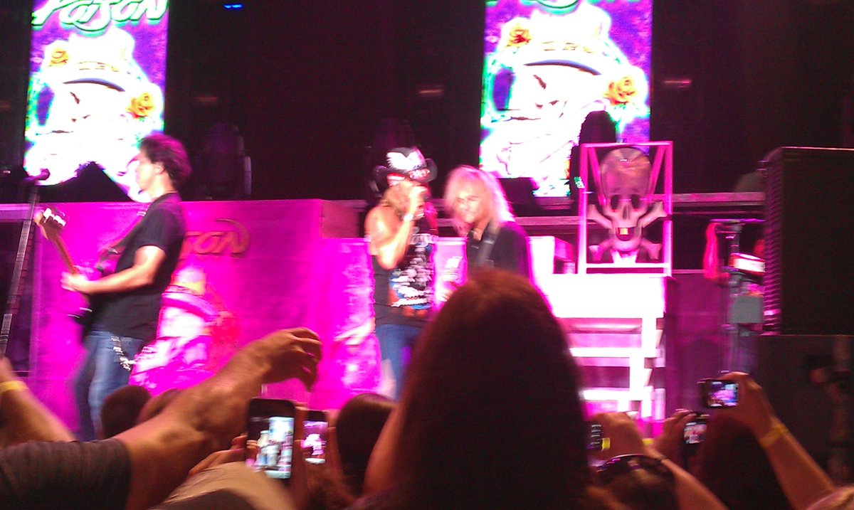AJKuester's tweet photo. This day in #Poison and #DefLeppard history.  @jonathanhburke https://t.co/Iz4BeDEbmW