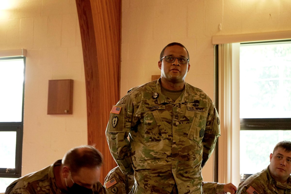 1stTSC's tweet image. #ArmyFuturesCommand CSM Michael Crosby attends #1TSC NCOPD with 1st TSC #Soldiers at #fortknox #USARCENT