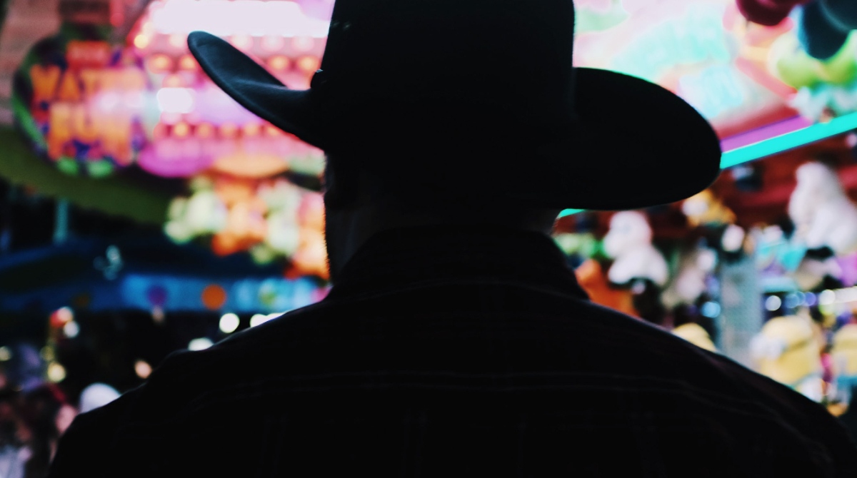 Hello Wolf Vodka Soda tweet media