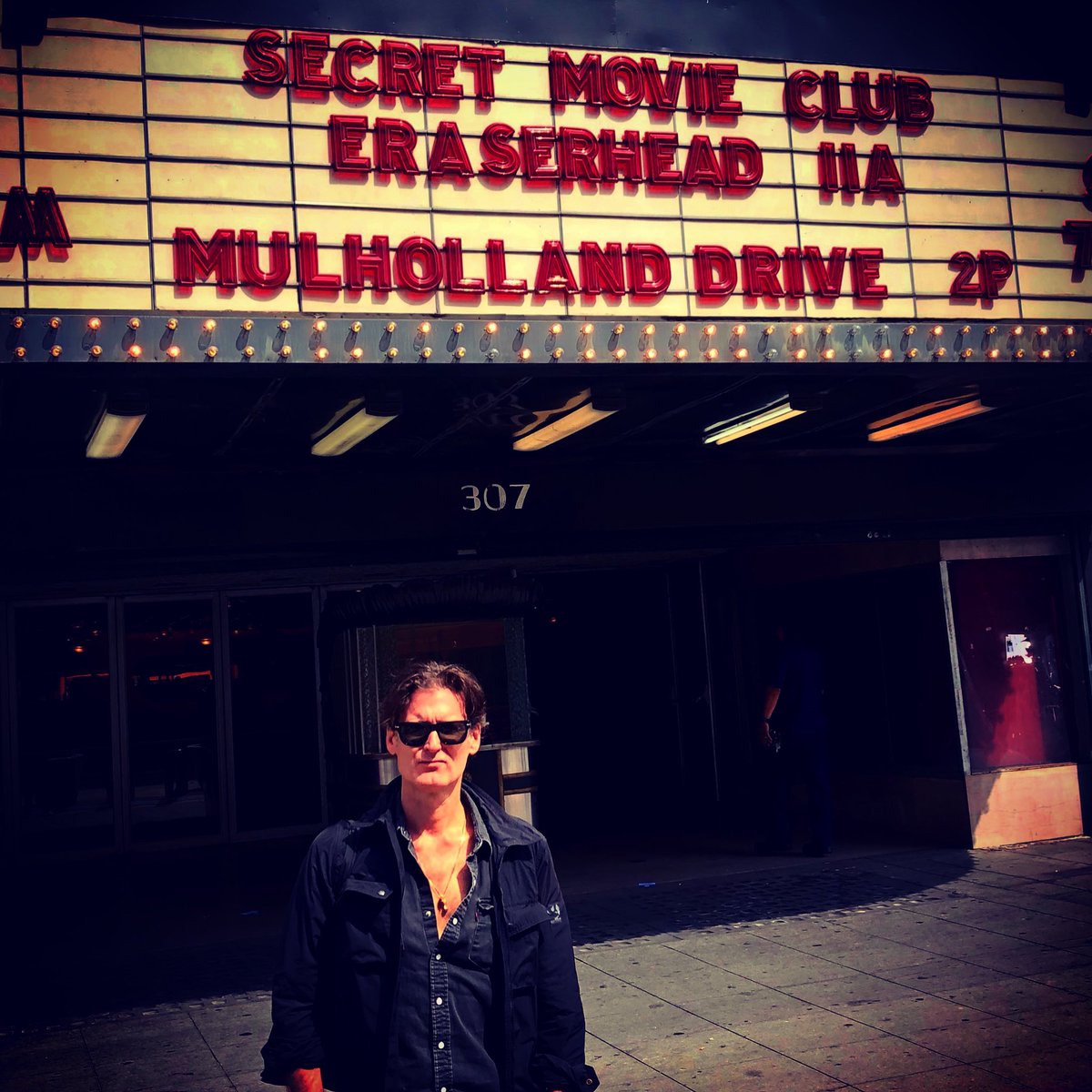 BigLeeMarvinFan's tweet photo. Los Angeles:  a place that delivers Mulholland Dr 2 wkends in a row 
#mulhollanddr #nuart #secretmovieclub #thisisthegirl https://t.co/LZI3Em1o4m