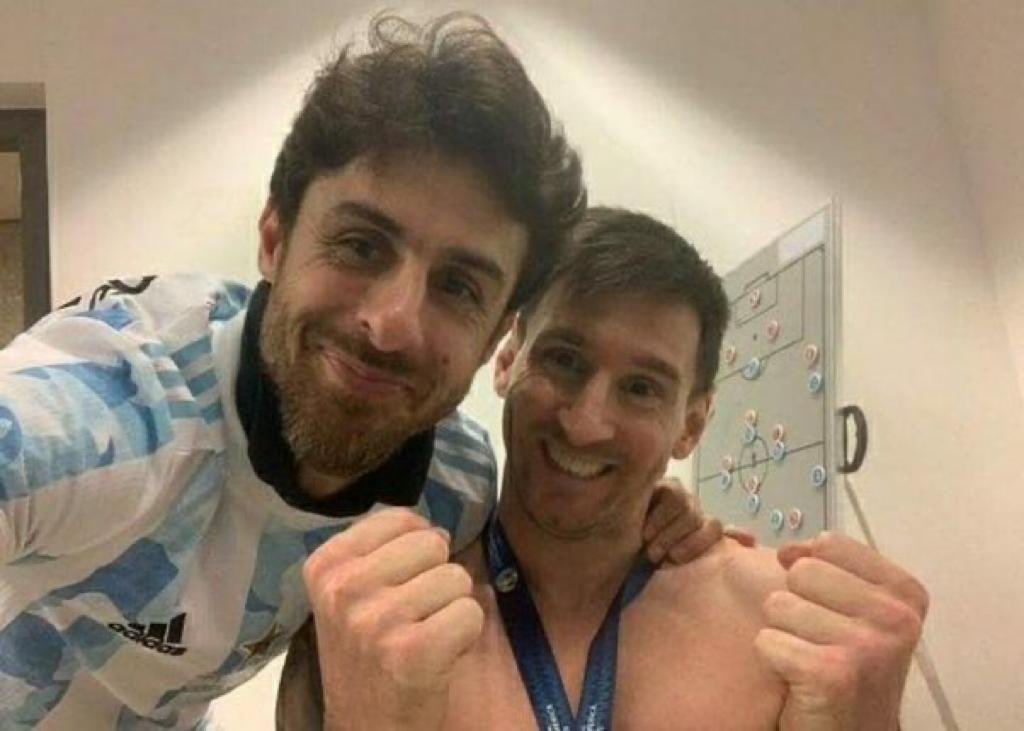 El mejor del mundo y su ídolo 🐔❤️