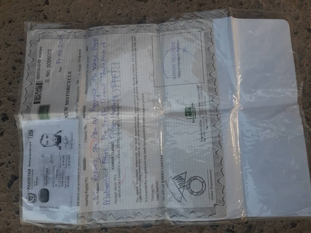 FawadAman2's tweet photo. Pakistani terrorists!
In Ghazni province, the Taliban are spending deadly days and nights!

The #Pakistani ID card is seen in the pocket of every terrorist.
Dozens of terrorists, including Pakistanis, were killed in operations by ANDSF in #Gharni province. https://t.co/b7VlG2ewoH