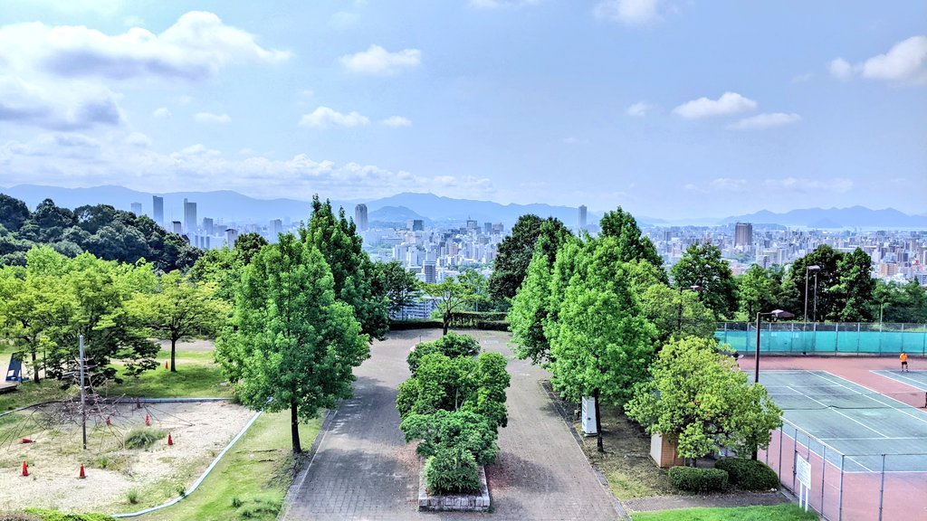 marcuryryo's tweet photo. ★今日の朝練 🎹 🥁 🎸
広島市街が一望できる高台の公園にて
こんな編成で
L'Arc~en~Ciel
LUNA SEA
X JAPAN
をメドレーで初合わせ😁
#鍵盤ハーモニカ #大人のピアニカ
#P37E #HAMMONDPRO44 https://t.co/rrtvk6ObNc