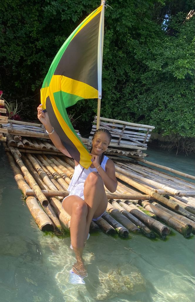 RhodaMCrawford's tweet photo. You can’t take care of others if you can’t take care of yourself. #CheersToWeekend #876InAllItsBeauty🇯🇲 https://t.co/4SlDBTbzo9
