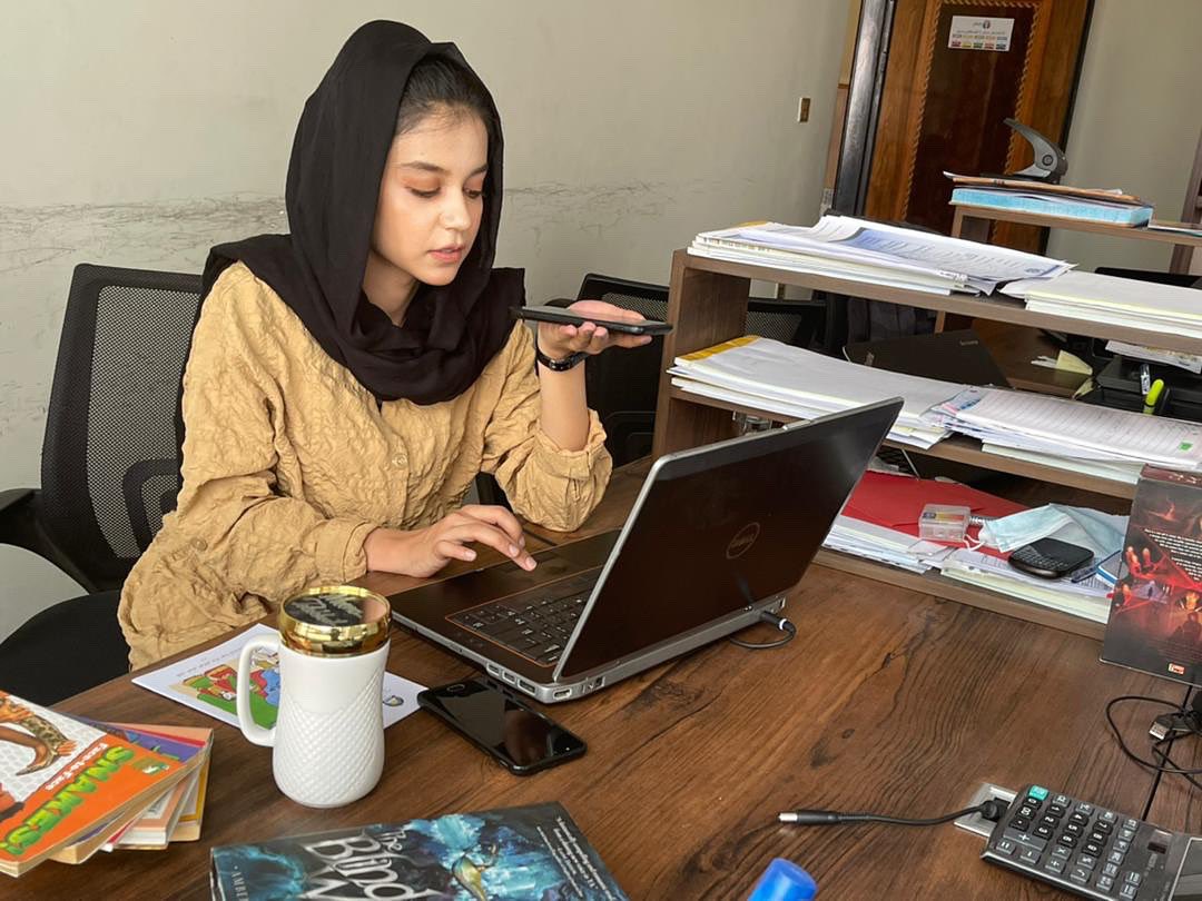 Charmaghz tweet media