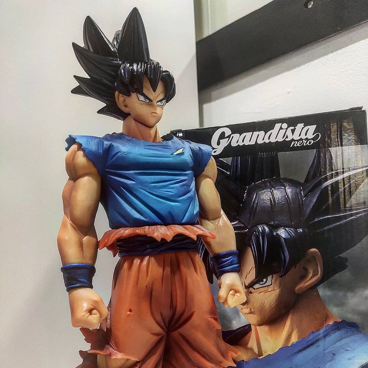 Atuartel's tweet photo. Goku ultra instinct signe

#goku #songoku #sangoku #dragonball #dragonballz #dragonballsuper #dbs #dbz #db  #ultrainstinct #migattenogokui #figurine #banpresto #bandaispirits #madinjapan #manga #tournoidupouvoir #grandista #mangafigure #collection
https://t.co/UhFdkSvp2l https://t.co/eZ9N7k5dZf