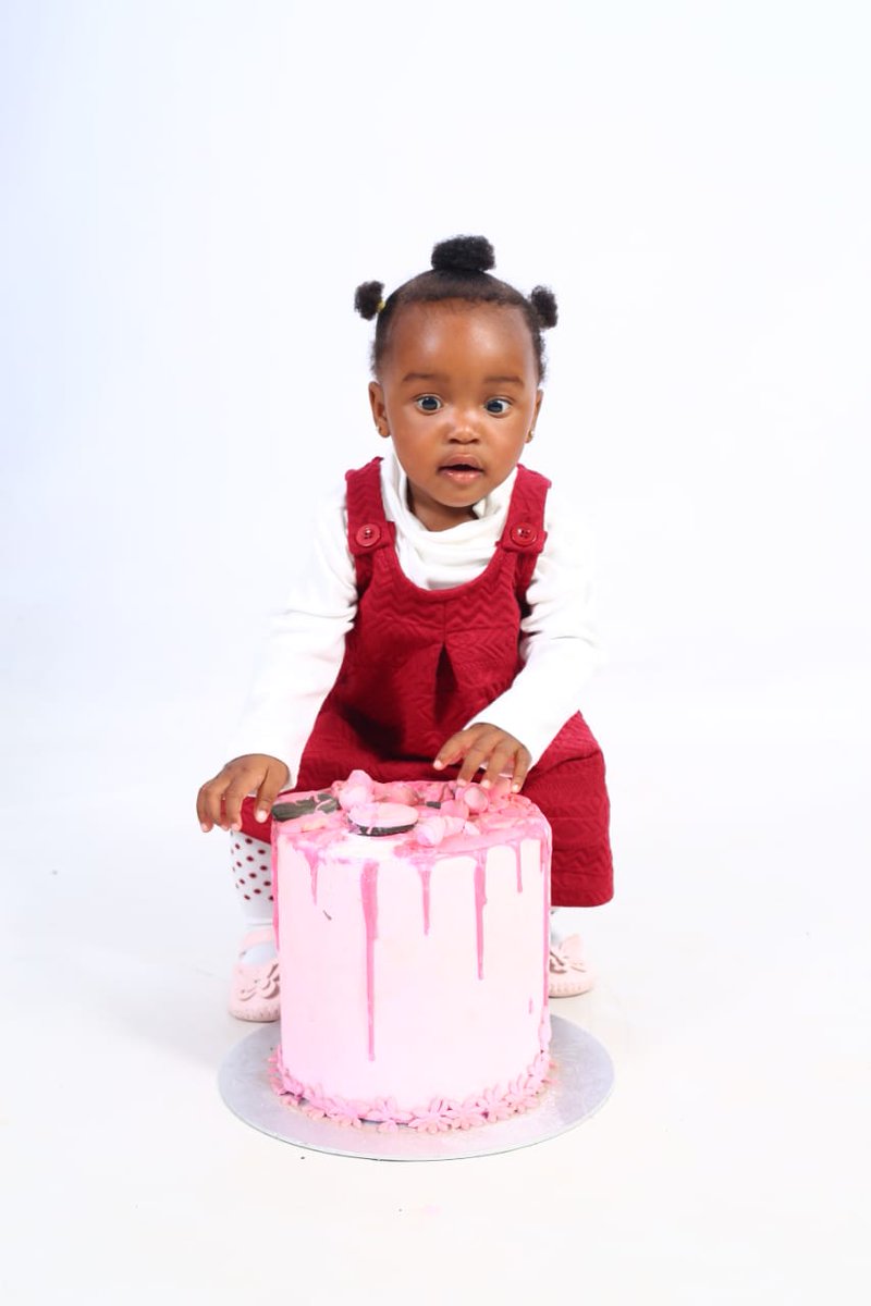 thembanimaynard's tweet image. Happiest 1st birthday to my little princess🎉🎊🎂❤️❤️❤️May you be blessed with many more and Dad loves you