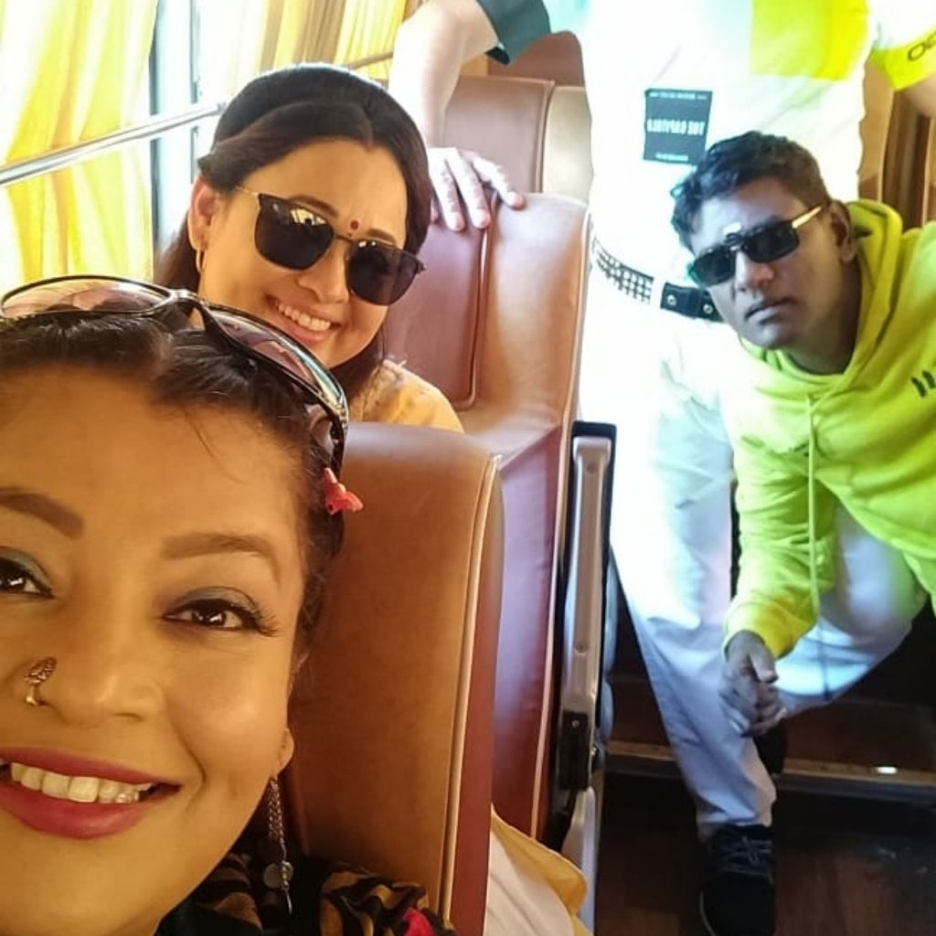 Tapusenafanclub's tweet photo. Happy Sunday #TMKOCians π₯οΈ
What are your plan's for today? Tell us in the comment box below.
#HappySunday #SundayPlans #04YearsOfTapusenafanclub #TSFC #TMKOC #TSFCfanclub #TaarakMehtaKaOoltahChashmah @ambikaranjankar https://t.co/1VDaeUcVyj