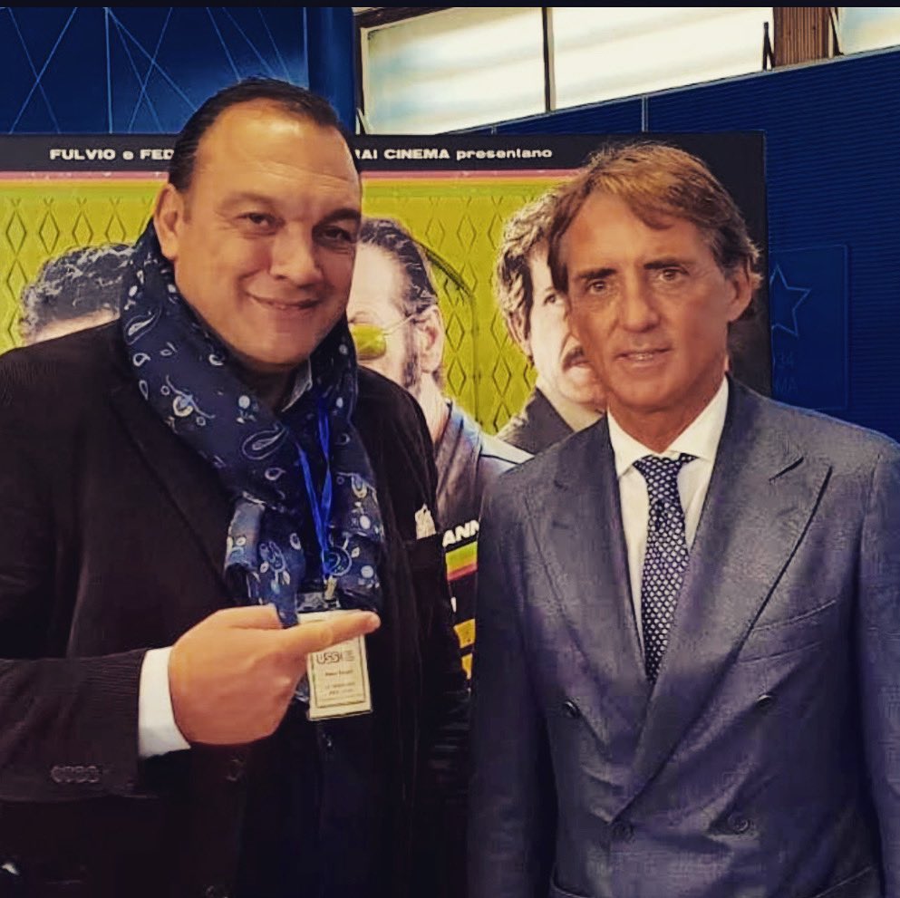 d_kesapli's tweet photo. #mancini #day #ItaliaInghilterra #ita #ENG #VivoAzzurro #ForzaItalia #FinalEuro2020 #Wembleydon #italya #manciniday โฝ๏ธโฝ๏ธโฝ๏ธ https://t.co/9LzqL4HBdQ