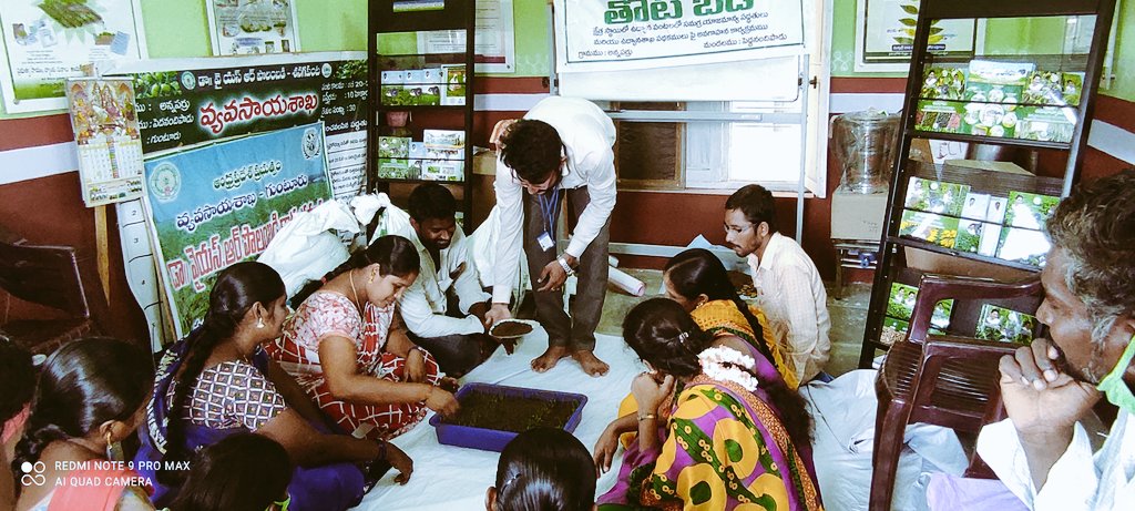 kannaparru's tweet photo. #Thotabadi program conducted as pre activity, creating #awareness on #bio_fertilizers, Fungicides, bactericides along with practical on a demo layout of plants for observation purpose. #group_dynamics, Interaction with farmers on the same. @ap_agriculture @APZBNF @vijaythallam. https://t.co/PkTgvzXoa3