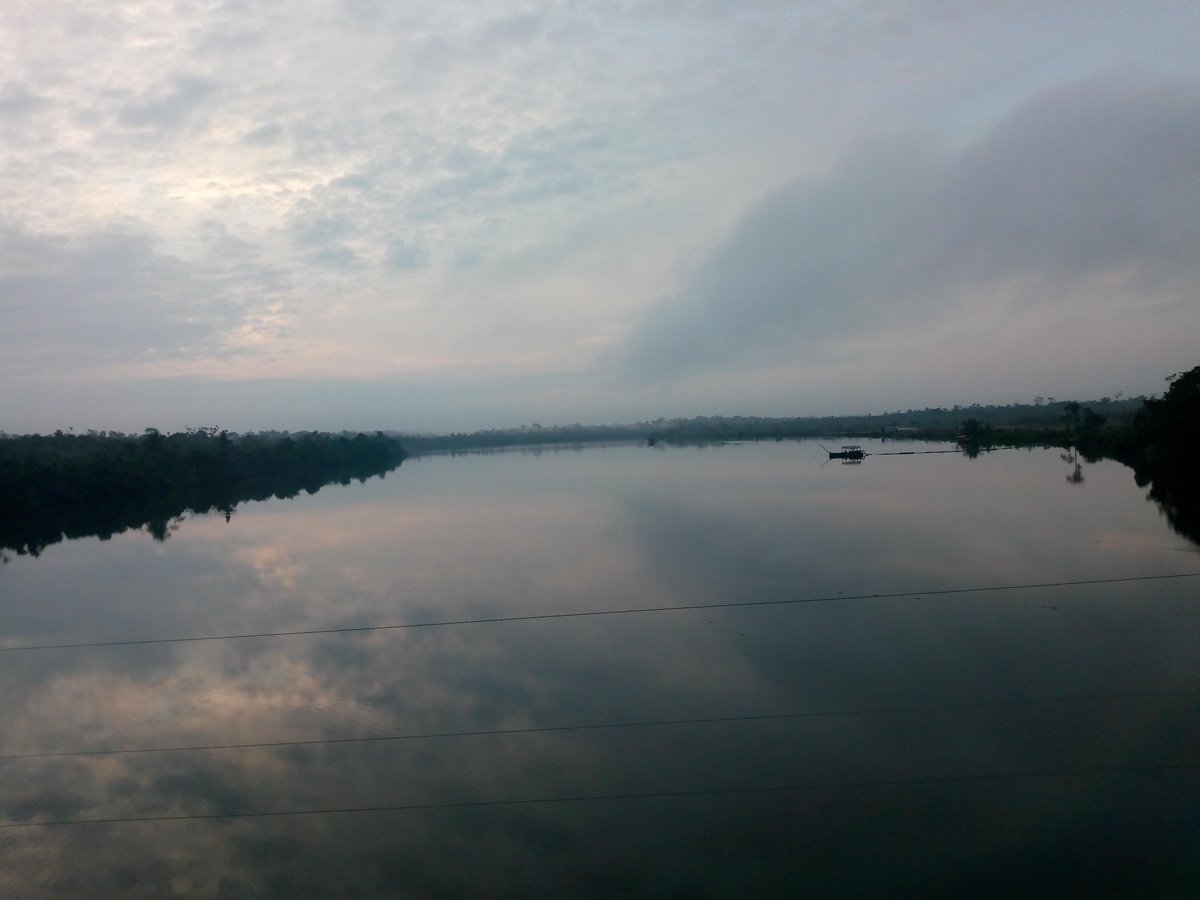 Le_TDK's tweet photo. La beauté du voyage et du paysage en #TrainExpress
#TrainExpressRelaunch https://t.co/hqW9PUSrFC