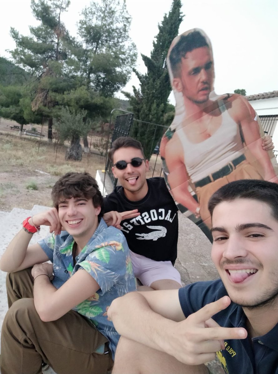 Castilla_19's tweet photo. @c_tangana 6.a.m / Madridejos (Toledo) https://t.co/V1vP5nvhJW