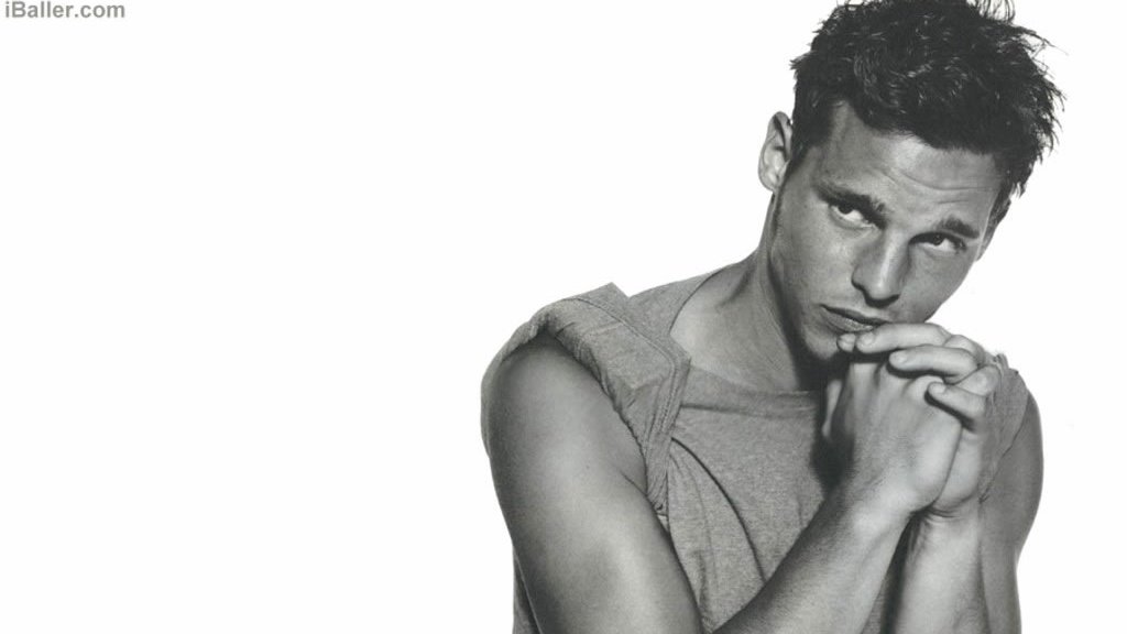 Happy birthday Justin Chambers!!  