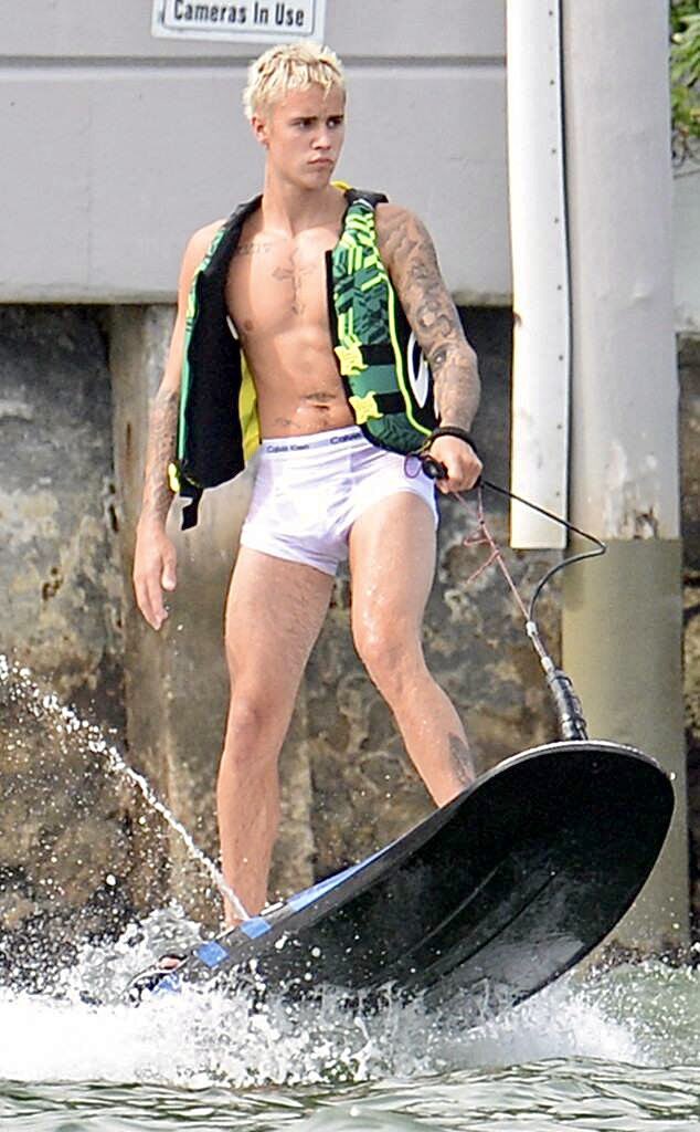 justinbishairy's tweet photo. #JustinBieber should go water skiing in his boxers again this summer💪🏻 ugh look at his big bulge! #buzztin #hairyjerry https://t.co/mwMjmd8bsq
