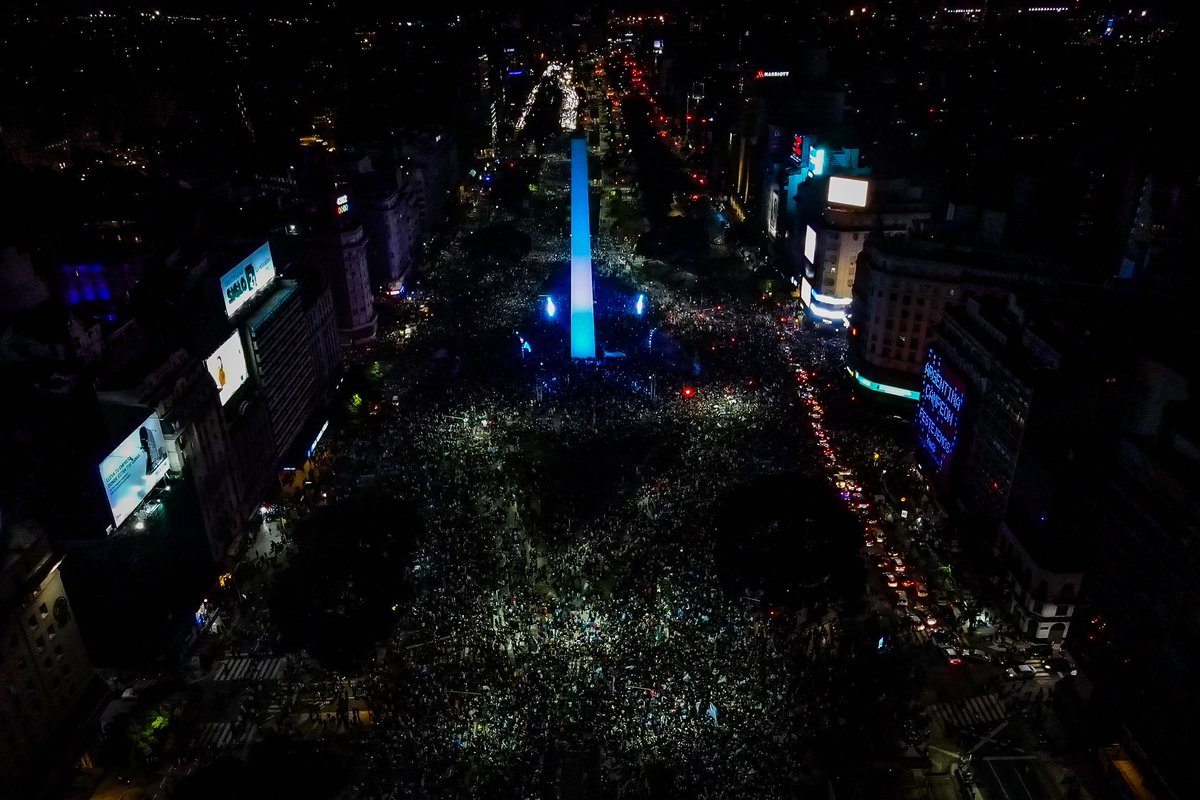 El pueblo merecía una alegría.