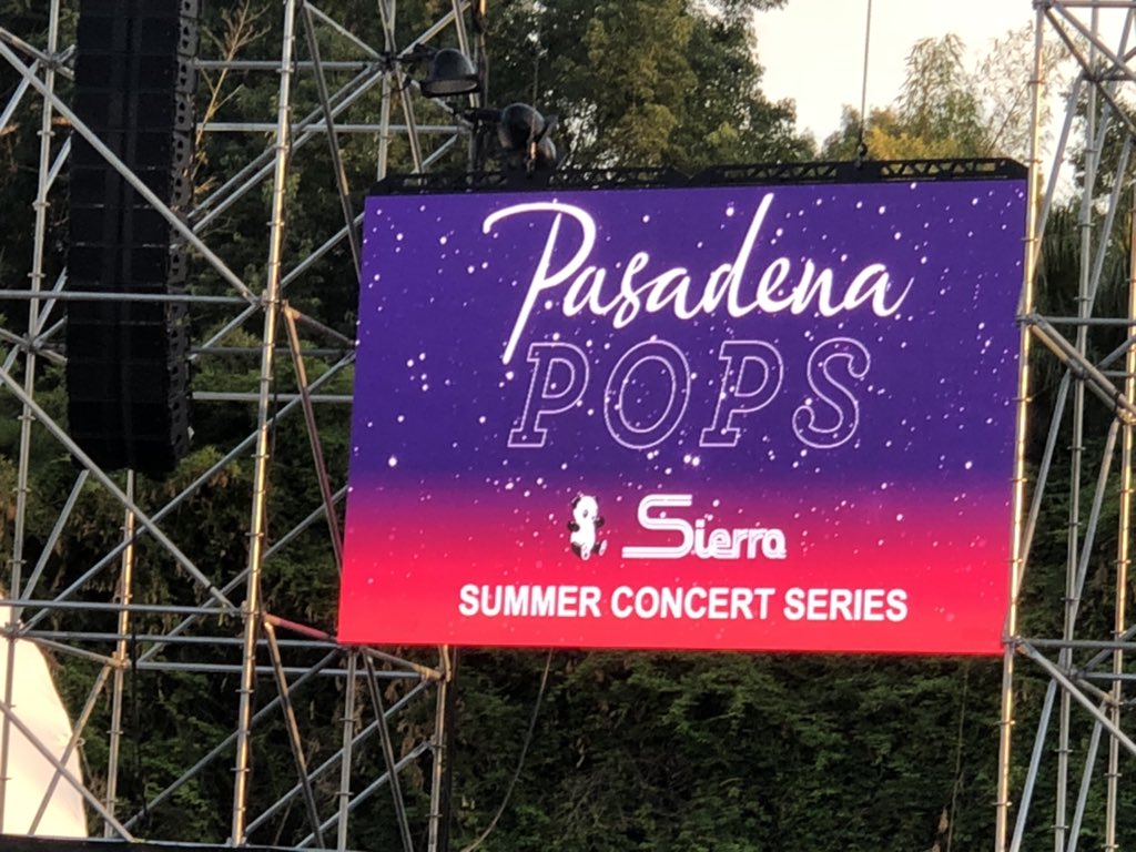 larryhygh's tweet image. Fun #Motown musical evening with the #PasPops dedicated to the late, legendary, Mary Wilson of the Supremes! Marilyn McCoo and Billy Davis, Jr. and Thelma Houston were amazing! One of our #OmegaPsiPhi #ZetaTau scholarship recipients, Cole Brown, conducted the Star Spangled Banner