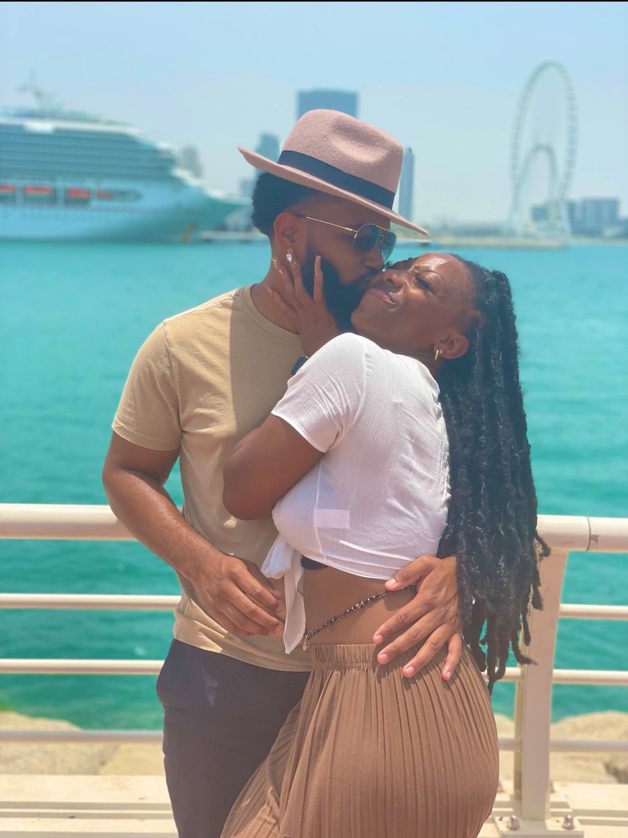 bremichele_'s tweet photo. With you, I’m always on top of the world 🤞🏾✨🕌💛 #sneakpeek #dubaibound https://t.co/uPge2gkYgT