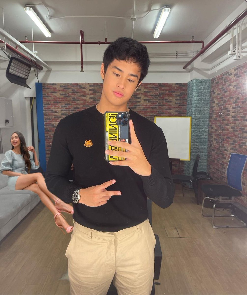 cherlingold's tweet photo. Okay LNG Yan.. the time is yet to come! Relax Ka lng dyan inday ha.. hehhehe

ABSCBNetwork WithMAYDON
@maymayentrata07 
@donnypangilinan https://t.co/Wtkz0dIg6V