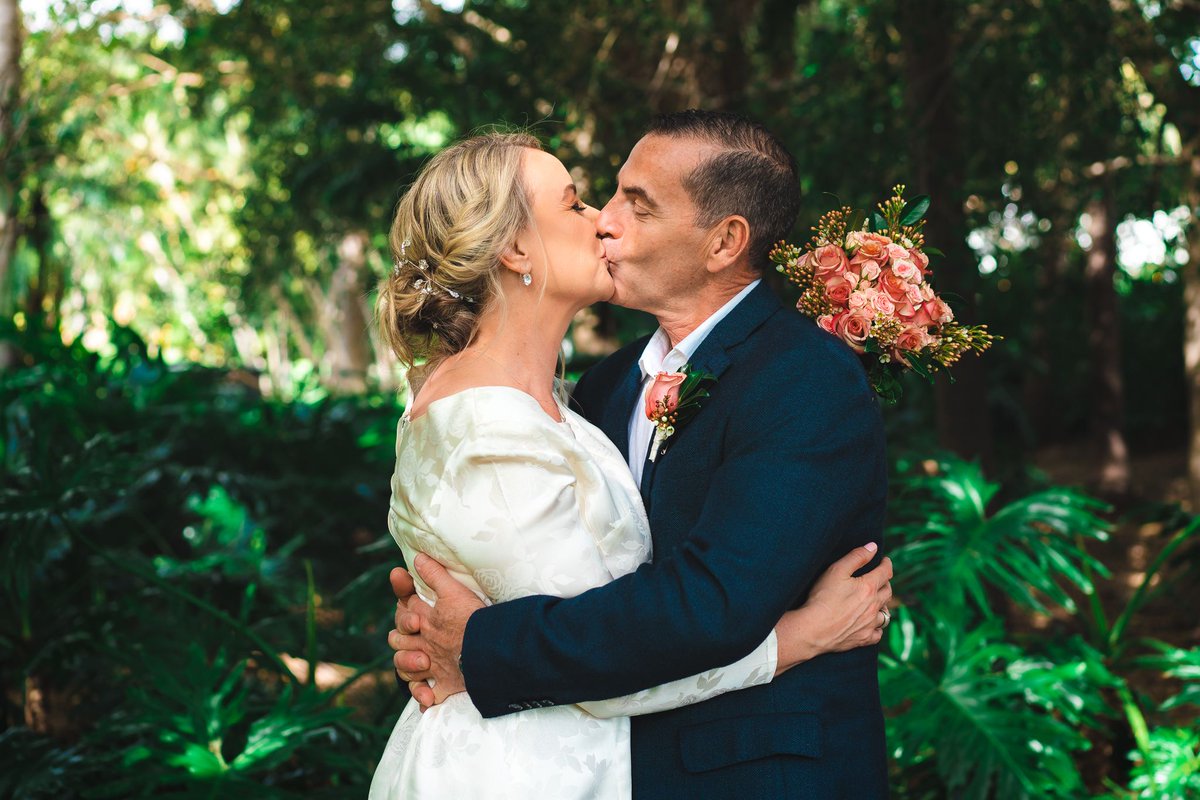 We have a huge amount of respect for couples who have had to plan and have their wedding during #covid19 and #lockdowns ⚠  You can almost see the sigh of relief on their faces at the end of the day 🌹

#newlyweds #weddingphotographer #weddingvideographer #brisbane #findandfollow