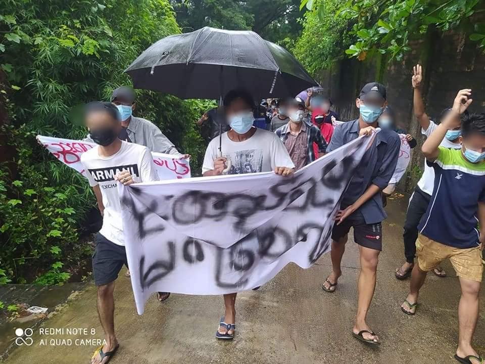 Despite rain, young people from Yangon’s East Dagon and North Okkalapa townships took to the streets in protest at the military dictatorship on Sunday. 
(Photo: CJ) 
#WhatsHappeningInMyanmar