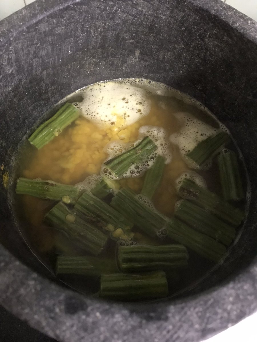 PantryCar's tweet image. Kalchatti cooking! 

Any guess what’s cooking? 😀

#LunchPrep #sundayvibes