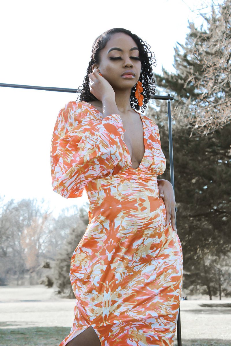 dyneeshab_'s tweet photo. 40% off sitewide! Use code: HAPPY4TH
https://t.co/IPD28Gj6xR https://t.co/zukinTeDlH
