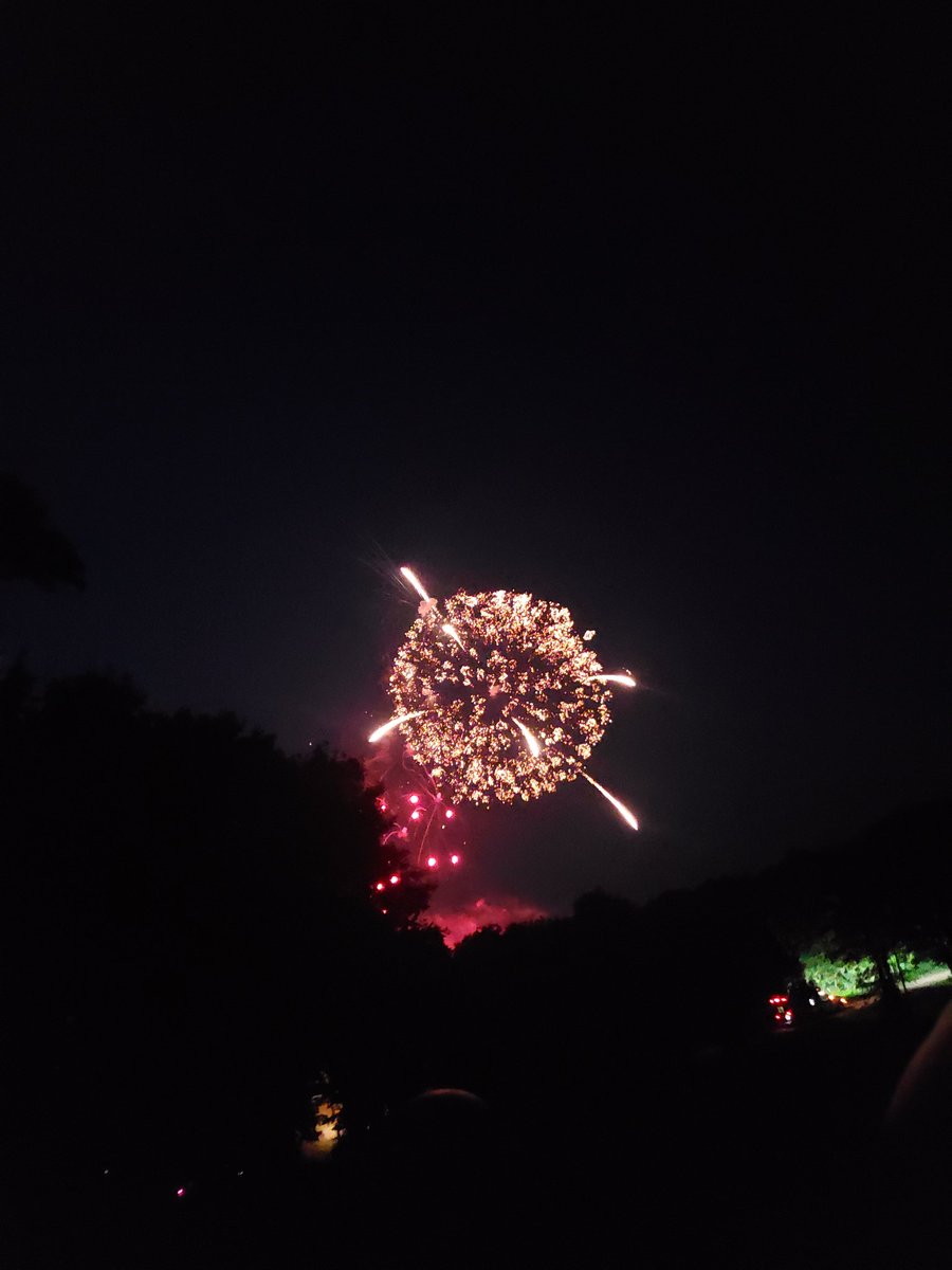 2Turnt_Timmy's tweet photo. HAPPY 4TH 🎆🎇🇺🇸 https://t.co/bFoZomOHyx