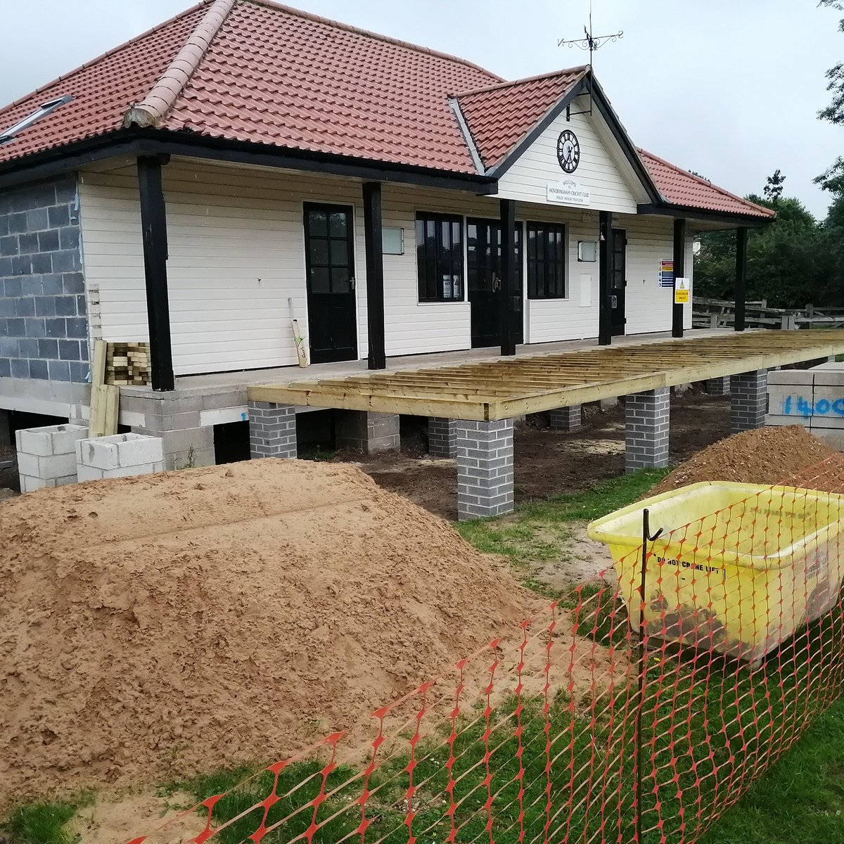 hoveringhamcc's tweet image. Progress.