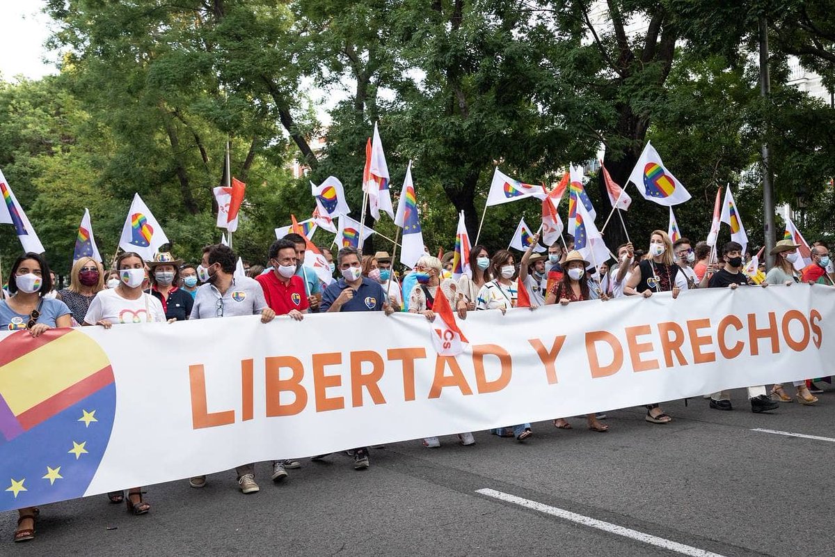 CS_Madrid's tweet photo. 🧡 Madrid es libertad.
🧡 Madrid es respeto.
🧡 Madrid es diversidad.

🏳️‍🌈 Madrid es el lugar donde amar a quien te dé la gana, una región abierta donde no ocultar lo que sientes.
#Orgullo2021 https://t.co/iFReWFE9vf