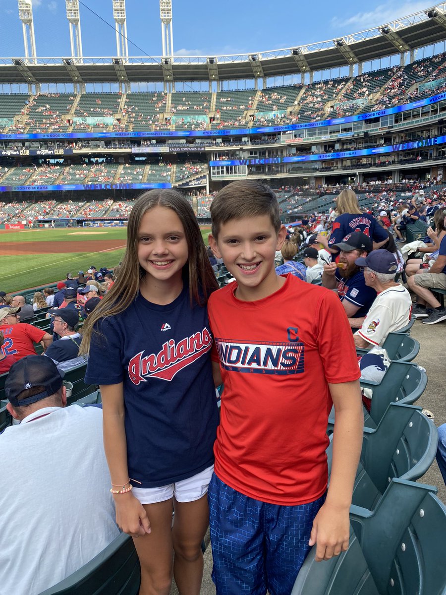 jkrinks23's tweet photo. So excited to be back! #OurCLE https://t.co/Sslf5ZVnd3