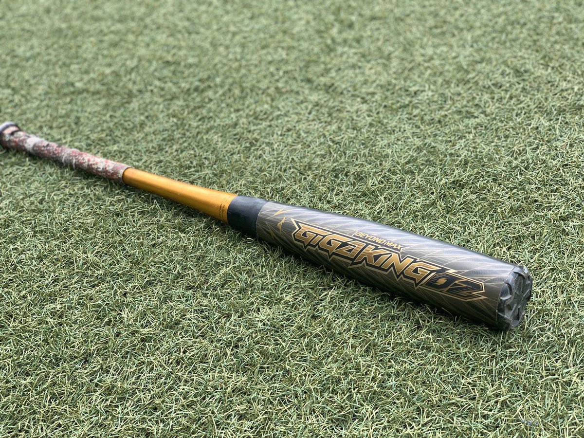 gcb_2019's tweet photo. 🎁プレゼント企画第６弾🎁
チームバット入れ替えの為、使用しなくなった下記バットをプレゼントします🦍

ミズノ
ビヨンドマックスギガキング02
トップバランス83cm720g

◼応募方法
フォロー&amp;リツイート
◼締切7月12日

instagramではSSK、MM18のプレゼント企画実施中🎉

https://t.co/6g0ZndBNfo https://t.co/4rb9P1J1ls