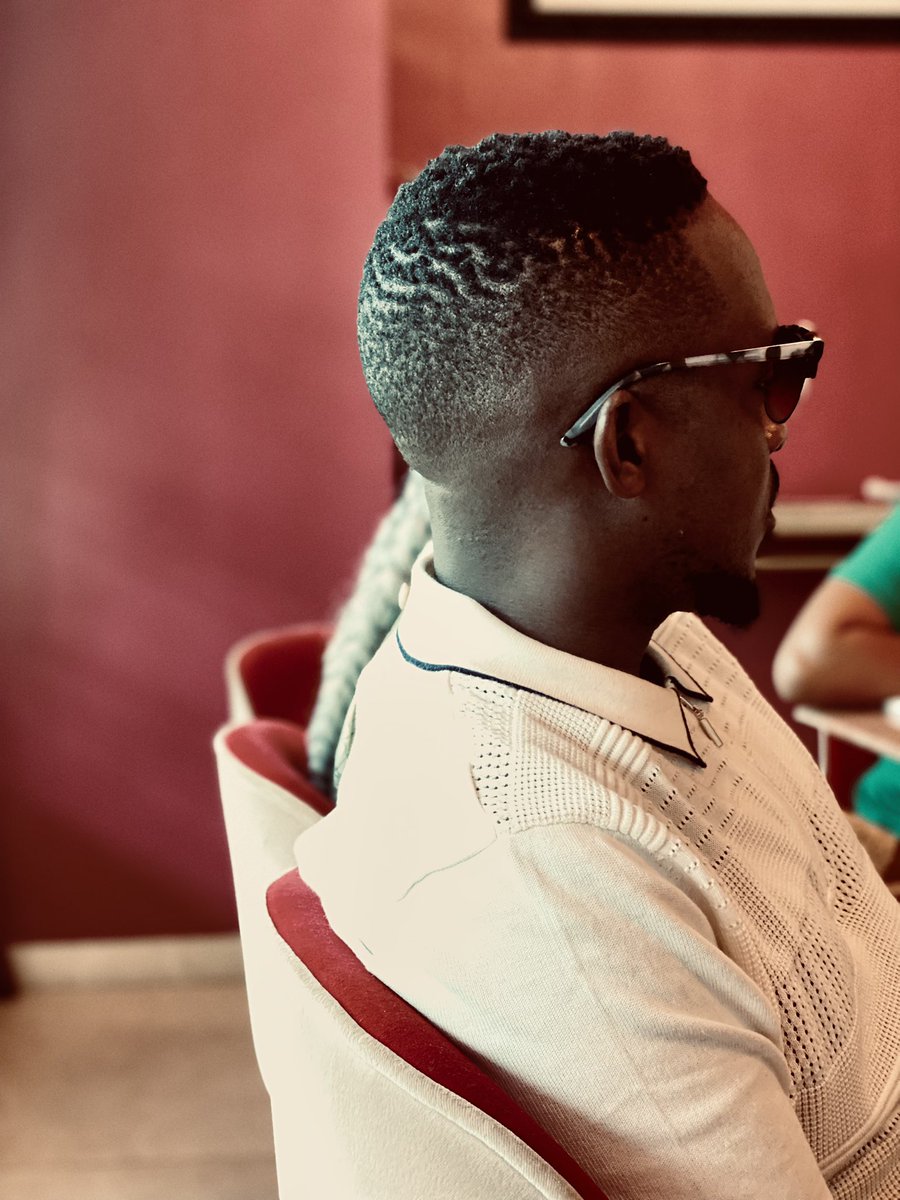 MI_Abaga's tweet photo. The guy

Is in Accra!! Abeg LM I no de Naija https://t.co/aymX77dpgf